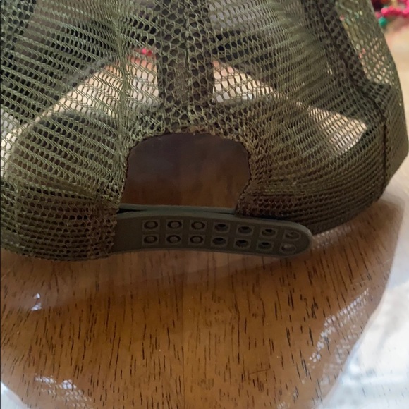 Camo hat - Picture 3 of 3